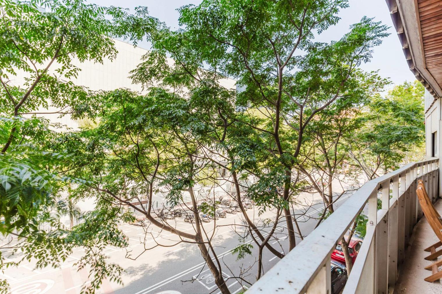 Blueground Les Corts Balcony Ac Wd Bcn-157 Appartement